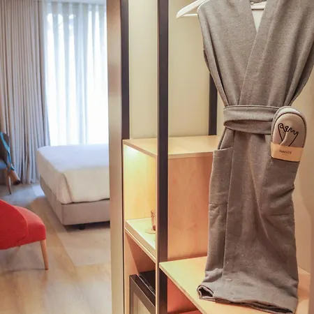 Innside By Melia Centro Hotell 4*